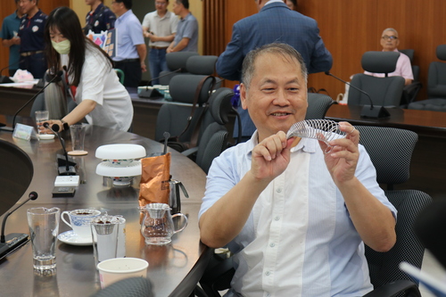 The "Spring Coffee Filter" by COLOUR FOCUS CO., LTD. also won the Gold Award.Image